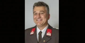 Woergoetter-Thomas Woergoetter-Thomas